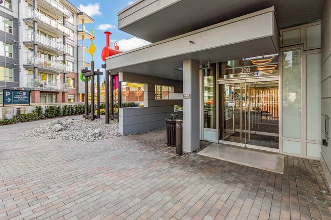 View of property entrance | Image 27