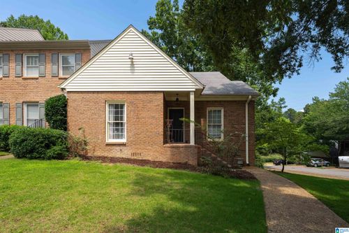 4662 Round Forest Dr, Birmingham, AL, 35213-1832 | Card Image