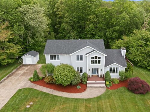 48 Hummingbird Ln, Swansea, MA, 02777-4331 | Card Image