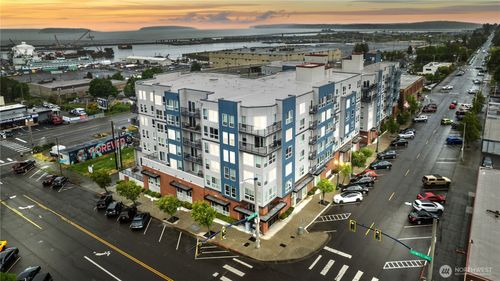 b407-2818 Grand Ave, Everett, WA, 98201-3419 | Card Image