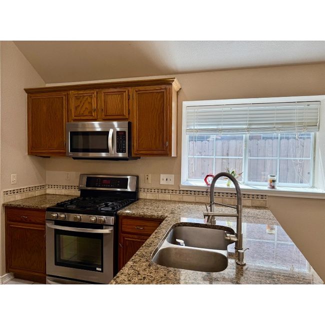 2509 Little Elm Trl, House other with 3 bedrooms, 2 bathrooms and 6 parking in Cedar Park TX | Image 14