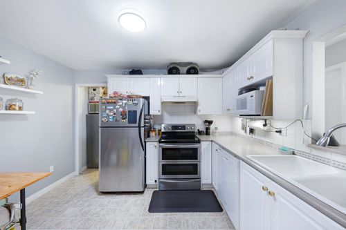 {{alt}} | Card Image