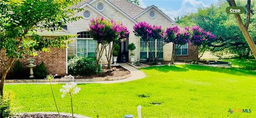 200 Carriage House Rd, Salado, TX, 76571-5716 | Card Image