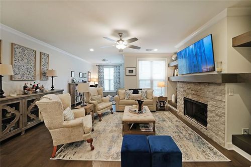 2051 Glenview Park Cir, Duluth, GA, 30097-8253 | Card Image