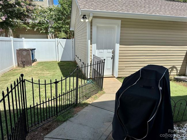 17927 Ragtop Day Ln, Townhouse with 3 bedrooms, 3 bathrooms and null parking in Cornelius NC | Image 27