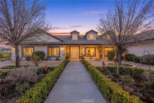 42561 25th St W, Lancaster, CA, 93536-3928 | Card Image