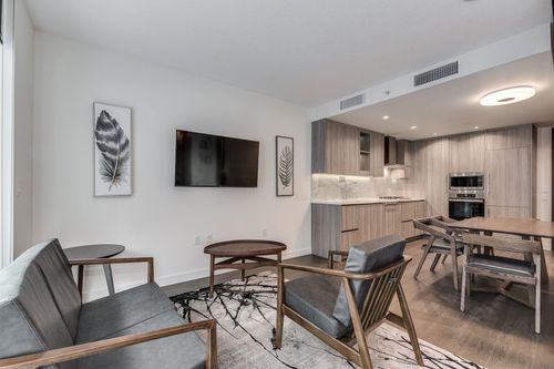 212-89 Nelson St, Vancouver, BC, V6Z0E7 | Card Image