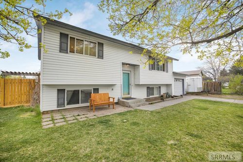 4170 Spartina St, Idaho Falls, ID, 83401-3731 | Card Image