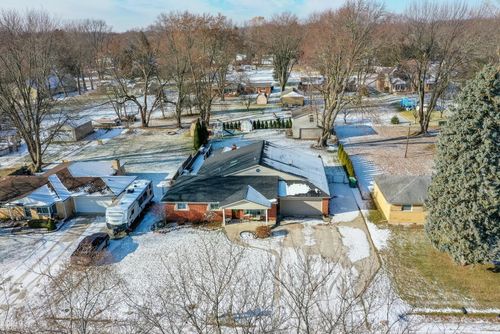 38867 Winkler St, Harrison Twp, MI, 48045-6305 | Card Image