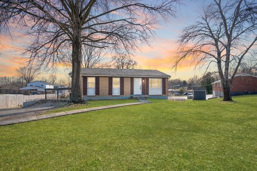 2016 Rosemary Dr, Clarksville, TN, 37042-4119 | Card Image