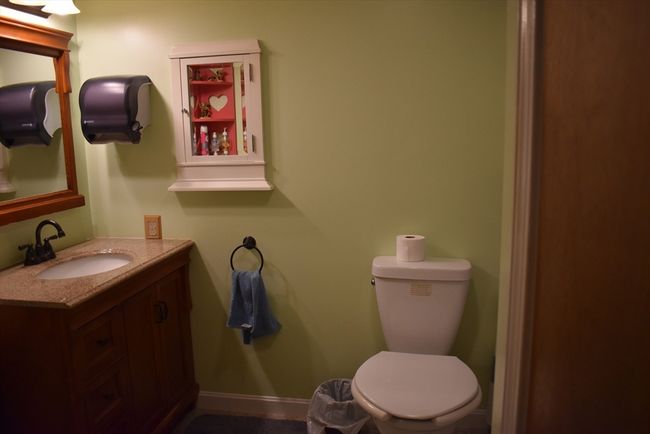 APT-1 - 11 Hulbert Rd, Condo with 2 bedrooms, 1 bathrooms and 1 parking in Worcester MA | Image 5
