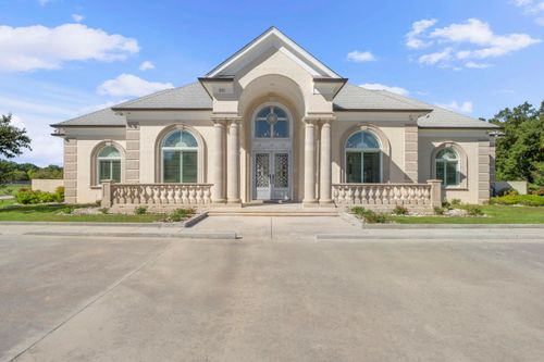 881 Bray Station Rd, Collierville, TN, 38017-9717 | Card Image