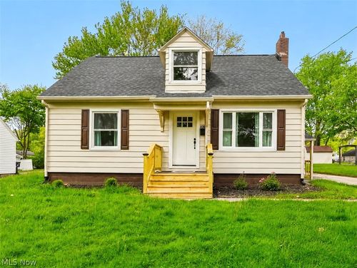 1130 Riverview Street Nw, Warren, OH, 44485 | Card Image