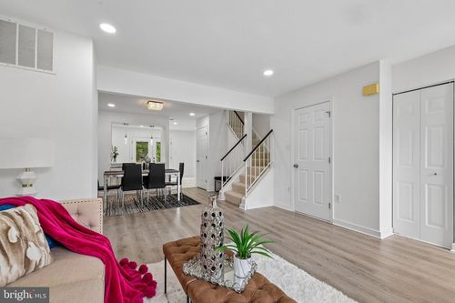 3476 Caledonia Cir, WOODBRIDGE, VA, 22192-1074 | Card Image