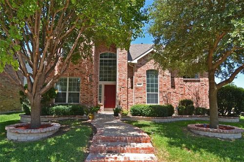 4401 Caledonia Creek Ln, Plano, TX, 75024-7047 | Card Image
