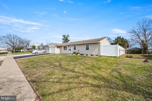 34 Shepherd Ln, LEVITTOWN, PA, 19055-2011 | Card Image