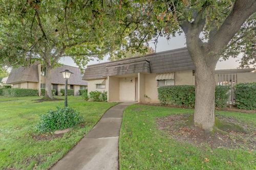6200 Via Casitas, Carmichael, CA, 95608-0221 | Card Image