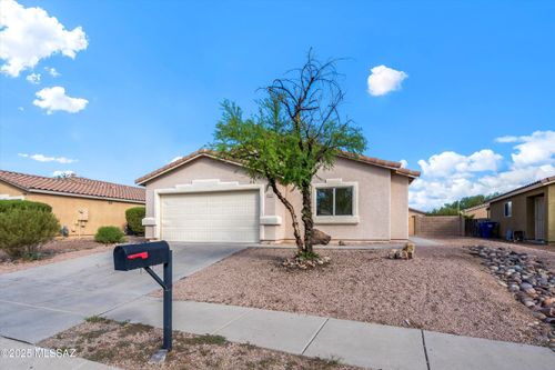 2202 W Burlwood Way, Tucson, AZ, 85745-7039 | Card Image