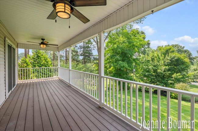 10466 Riverview Dr, House other with 5 bedrooms, 4 bathrooms and null parking in Plainwell MI | Image 15