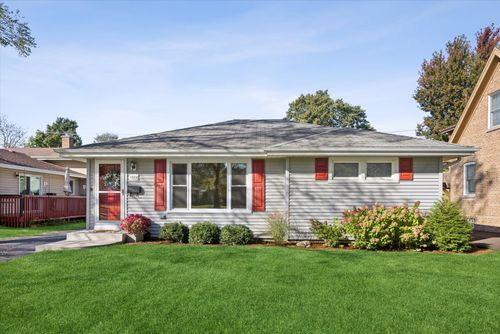 1024 S Summit Ave, Villa Park, IL, 60181-3213 | Card Image