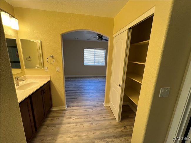 Master Bathroom | Image 5