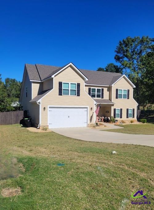 556 Shady Greens Dr, Macon, GA, 31211-6122 | Card Image