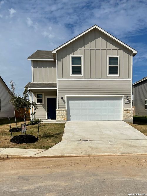 2532 Ayers Dr, Seguin, TX, 78155-2988 | Card Image