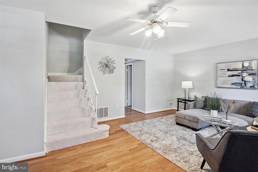 Dove Cir, Laurel, MD 20708