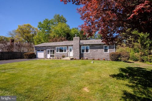 172 Ellisdale Rd, Allentown, NJ, 08501-1847 | Card Image