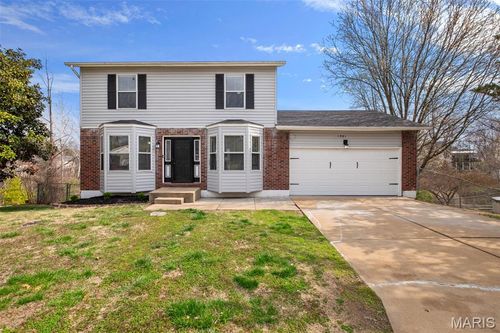 1981 Saint Johns Xing, Arnold, MO, 63010-3971 | Card Image