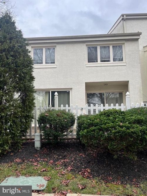 105 Montrose Ave, BRYN MAWR, PA, 19010-1508 | Card Image