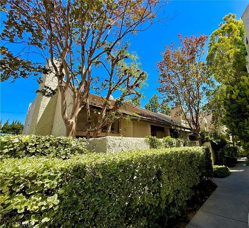 a-11738 Moorpark St, Studio City, CA, 91604 | Card Image