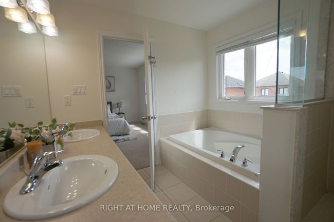 99 Grady Dr, House other with 3 bedrooms, 3 bathrooms and 3 parking in Newcastle ON | Image 36
