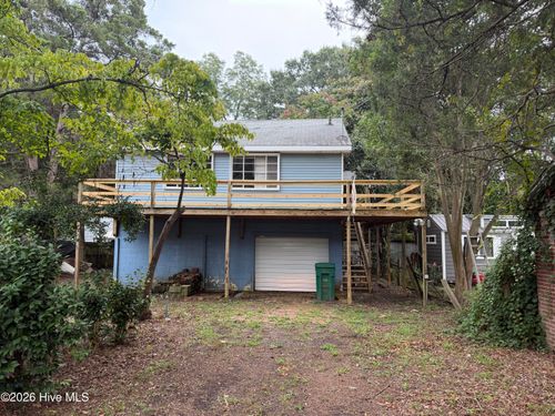 309 W Academy St, Williamston, NC, 27892-2003 | Card Image