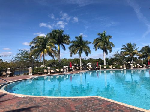 326-19370 Collins Ave, Sunny Isles Beach, FL, 33160-2204 | Card Image
