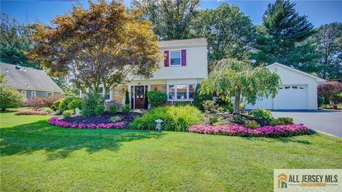 45 Lakeridge Dr, Matawan, NJ, 07747-3732 | Card Image