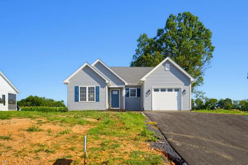 33 Autumn Ridge Dr, Stuarts Draft, VA, 24477 | Card Image