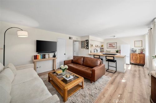 apt-9-5580 Traffic Way, Atascadero, CA, 93422-4273 | Card Image