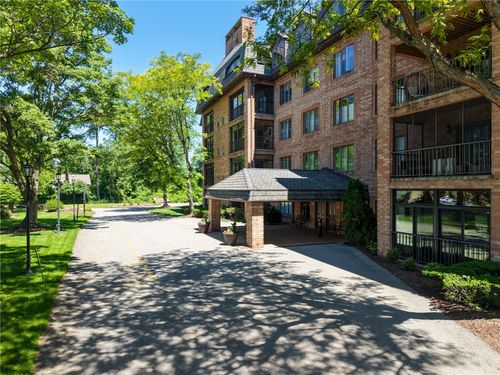203-2525 Greensburg Pike, Churchill Boro, PA, 15221 | Card Image