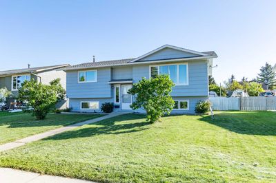 4205 63 St, House detached with 4 bedrooms, 1 bathrooms and 6 parking in Stettler AB | Image 1