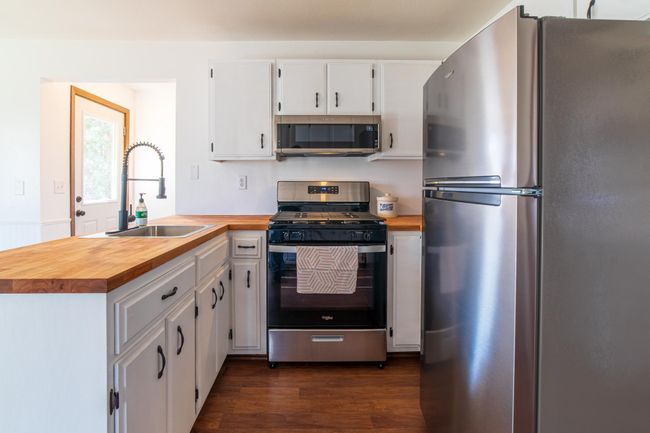 101 Commercial Ave N, House other with 3 bedrooms, 2 bathrooms and null parking in Sandstone MN | Image 10