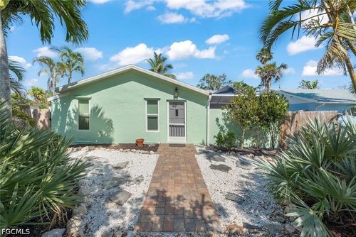 534 Piedmont Rd, Sanibel, FL, 33957-4322 | Card Image