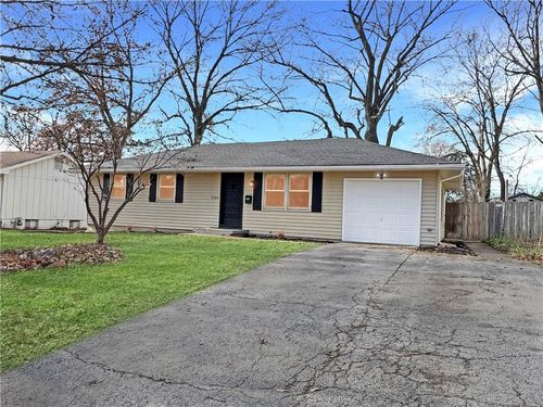 9744 Wallace Ave, Kansas City, MO, 64134-1869 | Card Image