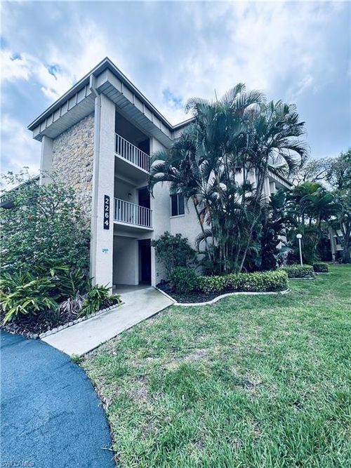 apt-202-2264 Winkler Ave, FORT MYERS, FL, 33901-9157 | Card Image