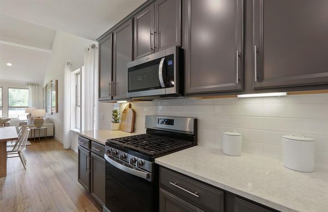 MODEL HOME images may NOT be consistent with the finished product. | Image 10