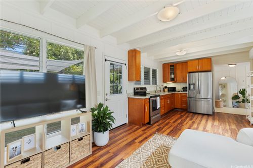 d-678 Kihapai St, Kailua, HI, 96734-5503 | Card Image