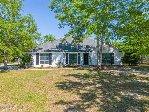 8521 Julia Dr, Vancleave, MS, 39565-5219 | Card Image