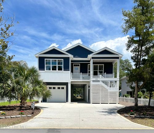228 Ne 38th St, Oak Island, NC, 28465-5633 | Card Image