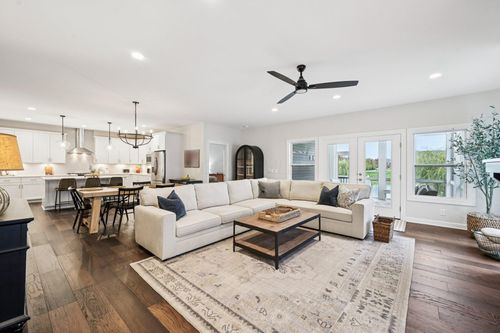 5050 Green Vista Xing, Powell, OH, 43065-9815 | Card Image