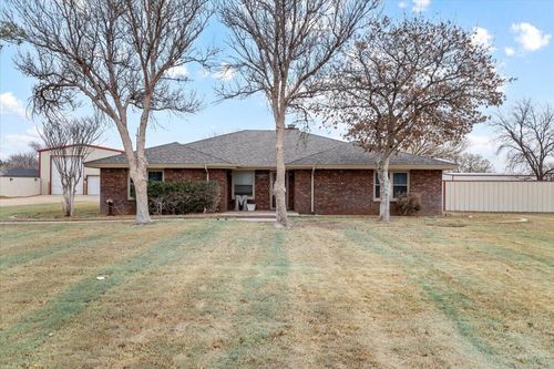 2917 Dove Ln, Denver City, TX, 79323-9540 | Card Image
